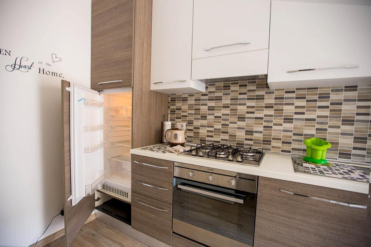 Lorenteggio Studio Apt มิลาน ภายนอก รูปภาพ