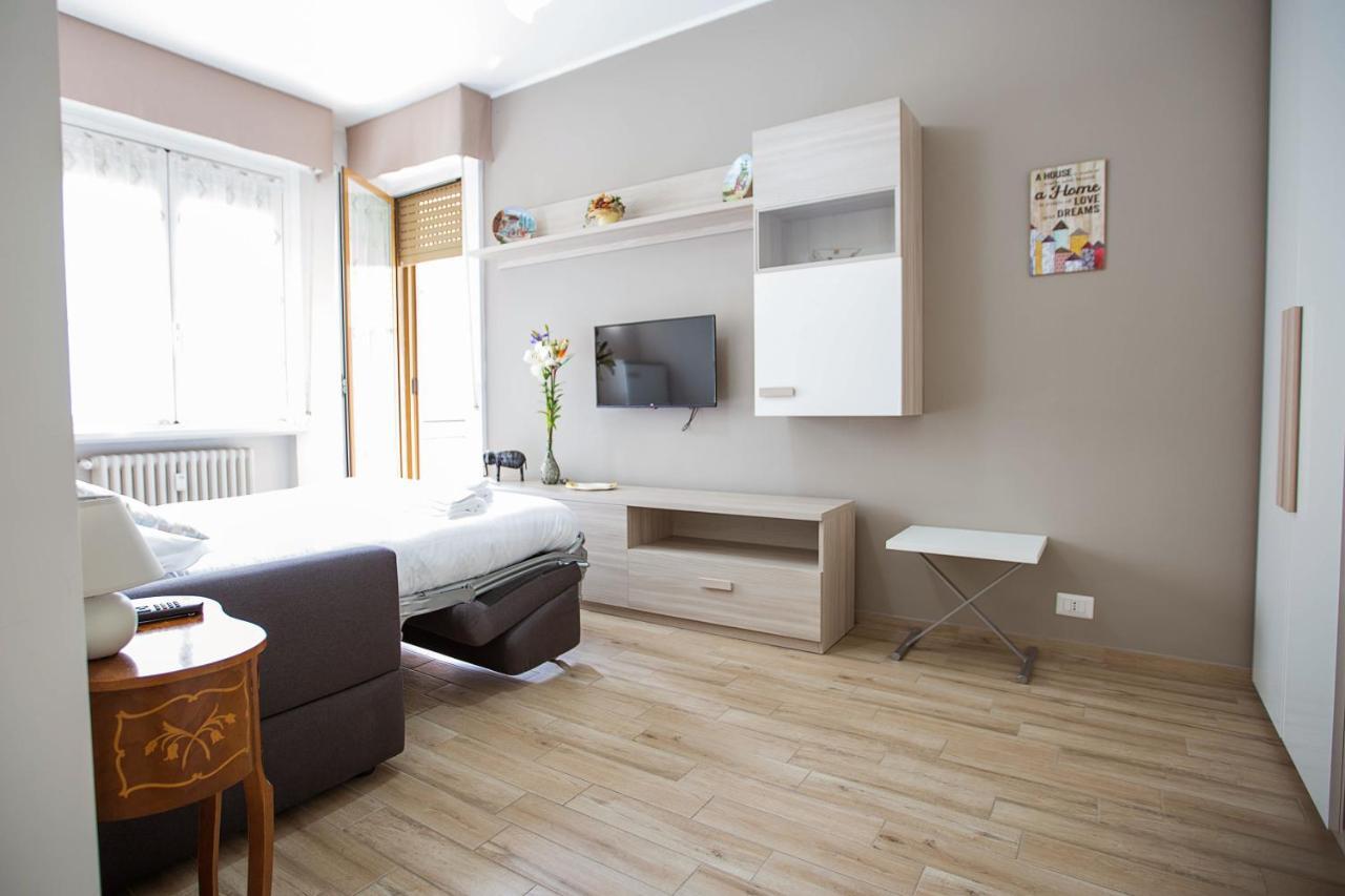 Lorenteggio Studio Apt มิลาน ภายนอก รูปภาพ